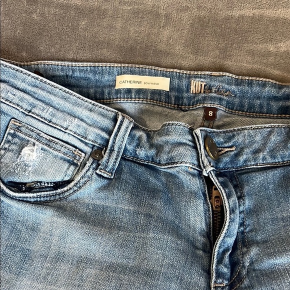 Kut from the Kloth Blue Straight Leg Jeans with Distressed Details - Picture 4 of 16